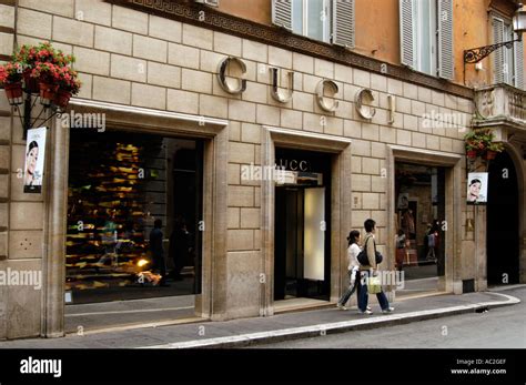 gucci outlet rome prices|outlet mall in rome italy.